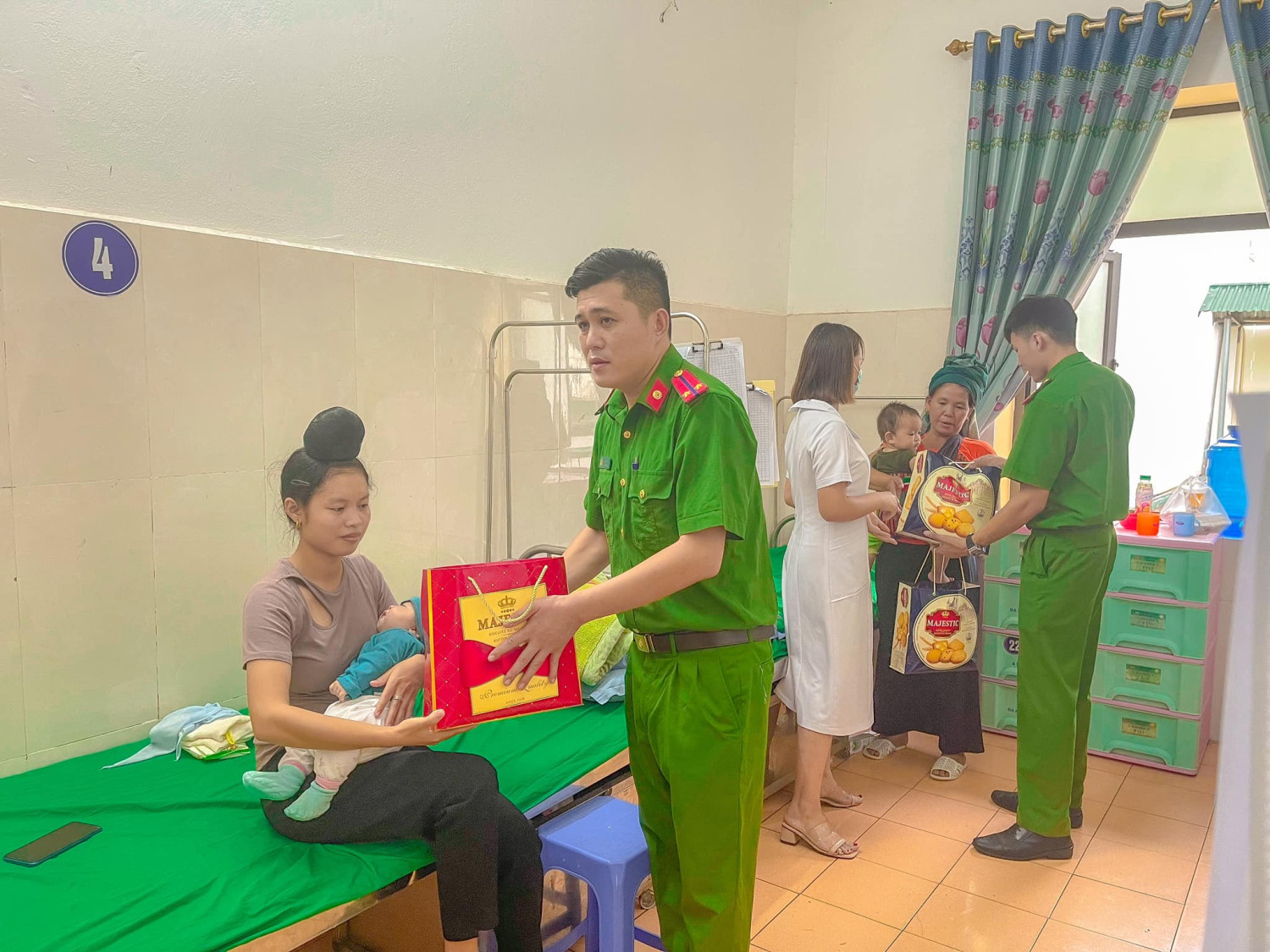 305984456 573560887893576 5952948738356315775 n